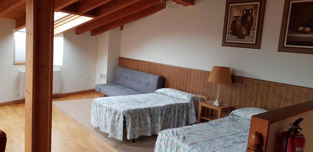 Casa Rural Tío Carlillos Hoyos del Espino Exterior foto